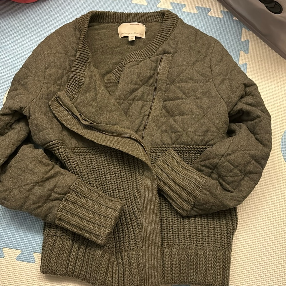 Banan republic zip sweater like new